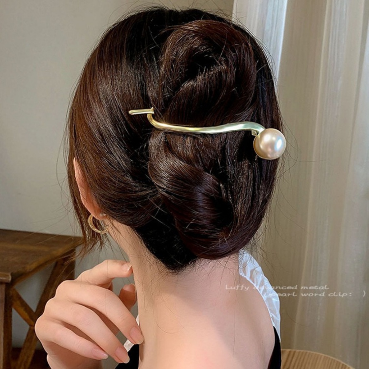 エレガントなグリッターパールヘアクリップ レディース トレン - Korean Lifestyle & Kids Boutique Photos のレビューと価格