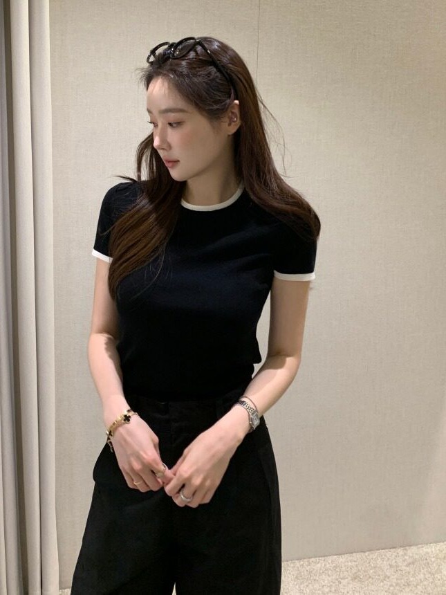 シックな夏の新作、薄手のカラーブロック半袖ニットセーター、韓 - Korean Lifestyle & Kids Boutique Photos のレビューと価格